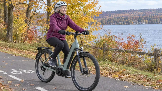 Ilustrační foto: Senioři na elektrokolech bourají nejčastěji sami bez cizí viny