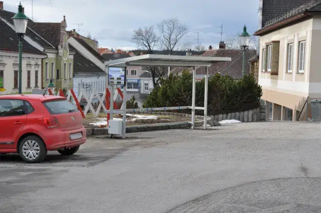 Hauptstrasse Allentsteig — nabíjecí stanice elektrokol (foto 3)