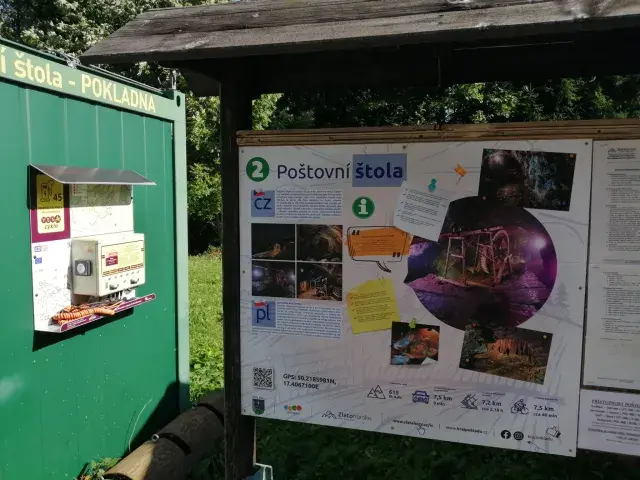 Poštovní štola — nabíjecí stanice elektrokol, Zlaté Hory (foto 1)