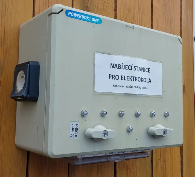 Hrad Svojanov — nabíjecí stanice elektrokol, Svojanov (foto 3)
